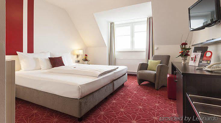 Zeller'S Quartier Hotel Königsbrunn Exterior foto